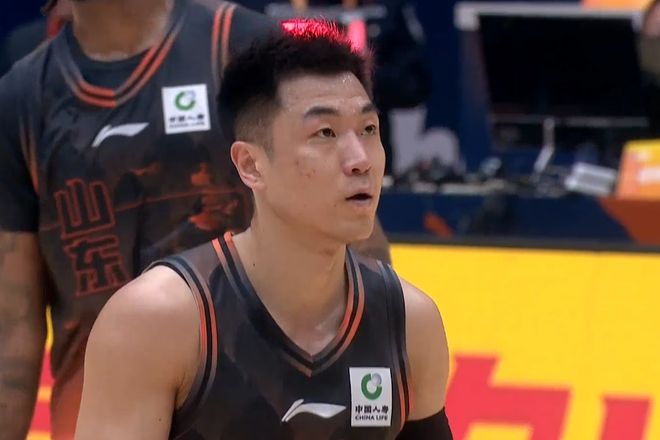 克里斯42分率队逆转青岛 山东男篮两连胜