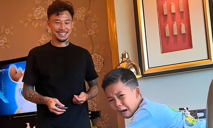 上港队穆斯卡特力推莱昂纳多挑大梁 阵容调整或