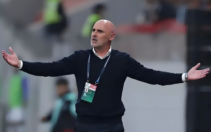 上港队穆斯卡特力推莱昂纳多挑大梁 阵容调整或