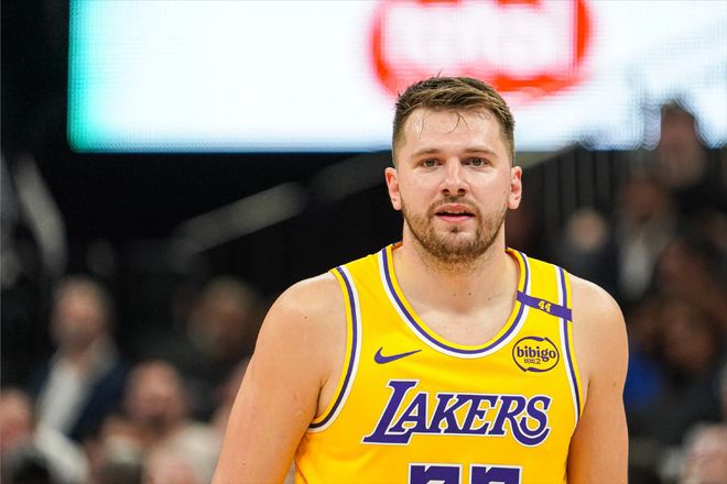 詹姆斯缺阵湖人战绩飙升，东契奇与里弗斯爆发