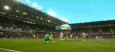 哈兰德破门助曼城客场取胜登顶英超